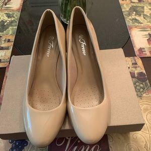 Elegant Beige Wedges